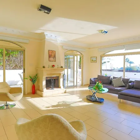 Villa Sapfo Paralimni